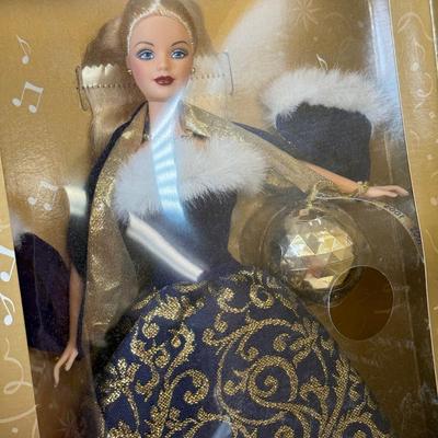 LOT 53: NRFB Barbie Dolls: Make a Valentine, Holiday Traditions & Ring in the New Year