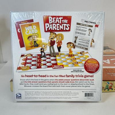 LOT 56: Collection of Games & Ravensberger Puzzle w/ Stow & Go Mat