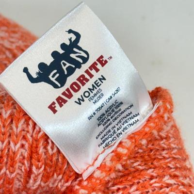 LOT 59: Sports Collectibles: Women's Flyers Beanie, NHL Draft 2014 Glasses, Easton Baseball Bat & More