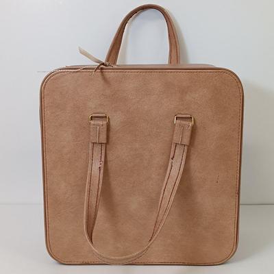 LOT 65: Bausch & Lomb Balomatic 655 Slide Projector with Leather Case