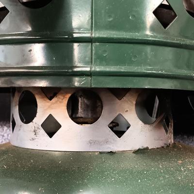 LOT 69: Coleman 513-700 Dial-Temp Adjustable Catalytic Heater