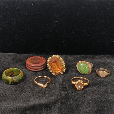 LOT 79: Collection of Vintage Costume Rings