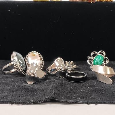 LOT 79: Collection of Vintage Costume Rings