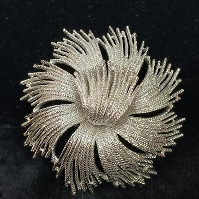 LOT 80: Set of (4) Monet Cordelia and Mirador Brooches