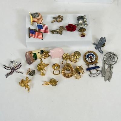 LOT 96: Variety of Small Pins