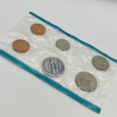 LOT 107: 1968 and 1969 Uncirculated Coin Sets