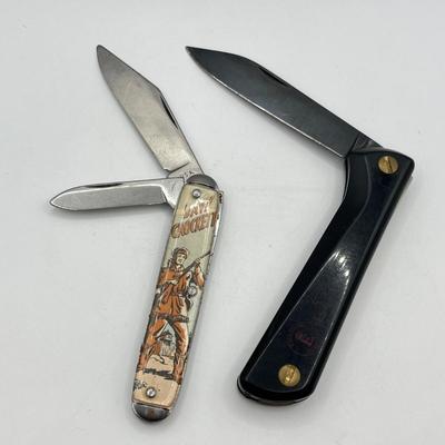 LOT 108: Two Vintage Pocket Knives - EKA Sweden and Davy Crocket