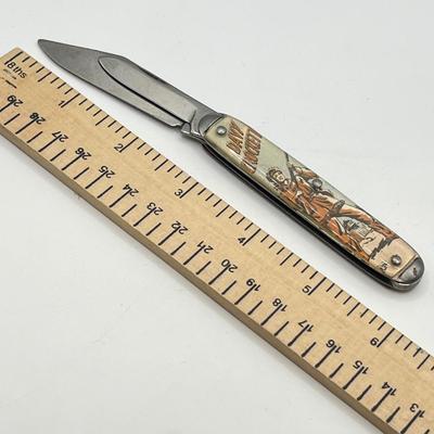 LOT 108: Two Vintage Pocket Knives - EKA Sweden and Davy Crocket