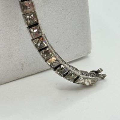 Sale Photo Thumbnail #252