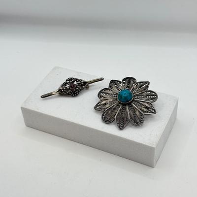 LOT 116: Two Vintage Sterling Silver Brooches/Pins (12.3g)