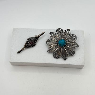 LOT 116: Two Vintage Sterling Silver Brooches/Pins (12.3g)