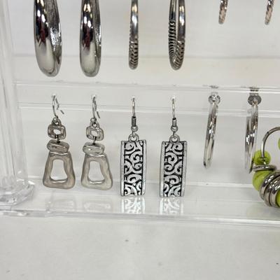 LOT 126: Pierced Earring Collection