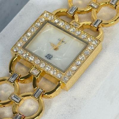 LOT 127: Gold Tone Necklaces, Brooches & Elizabeth Taylor Watch