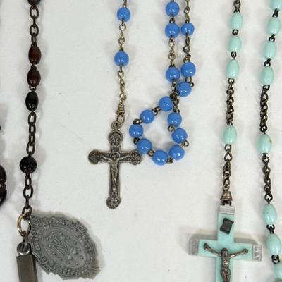LOT 128: Collection of Rosaries