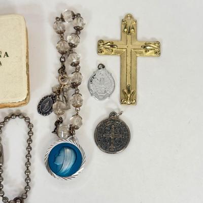 LOT 129: Religious Jewelry, Crosses, Pope Coin & More