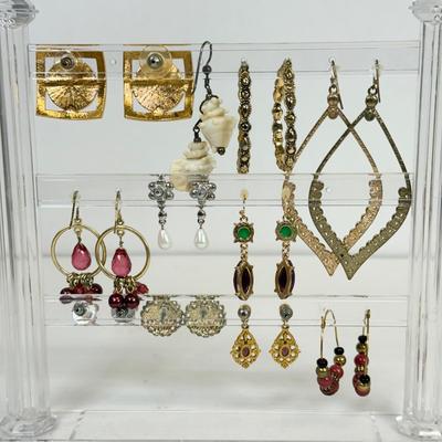 LOT 131: Pierced Earring Collection
