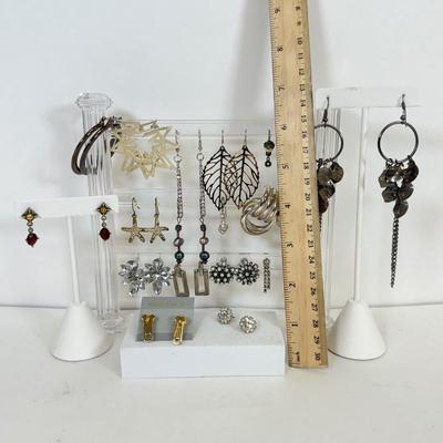 LOT 132: Pierced Earring Collection - Avon & More