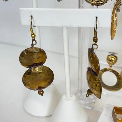 LOT 133: Pierced Earring Collection