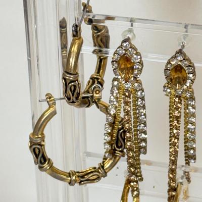 LOT 133: Pierced Earring Collection