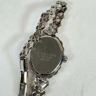 LOT 135: Ladies Watches: Majestron, Benrus & Bulova