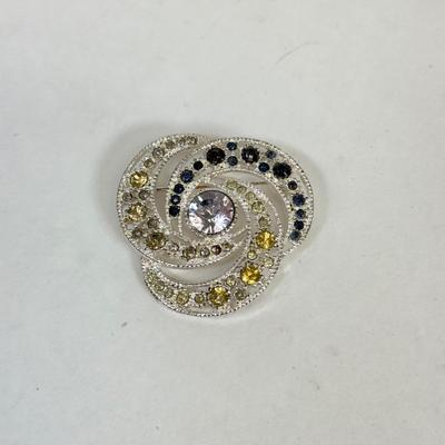 LOT 137: Kenneth Jay Lane’s Crown Pin, Rhinestone Pins/Brooches & Bracelet