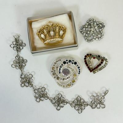 LOT 137: Kenneth Jay Lane’s Crown Pin, Rhinestone Pins/Brooches & Bracelet