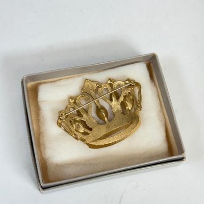 LOT 137: Kenneth Jay Lane’s Crown Pin, Rhinestone Pins/Brooches & Bracelet