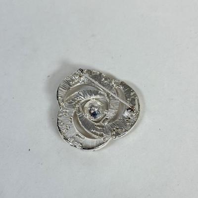 LOT 137: Kenneth Jay Lane’s Crown Pin, Rhinestone Pins/Brooches & Bracelet