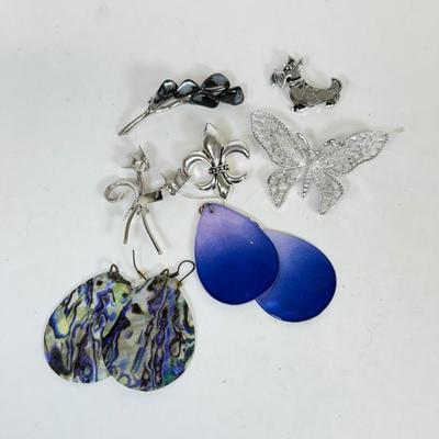 LOT 138: Scottish Terrier Pin, Brooches & Hand Made Earrings