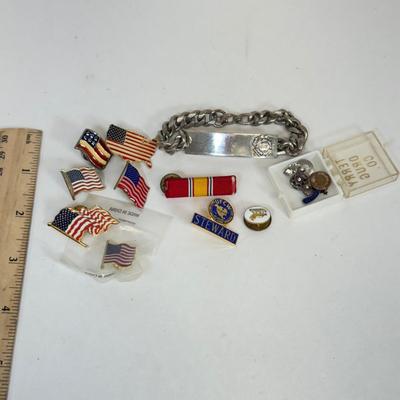 LOT 139: American Flag Pins, Army Ribbons & More