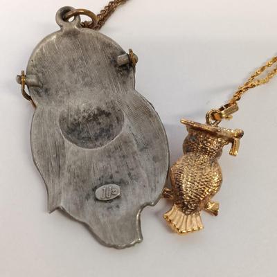 LOT 142: Vintage Owl Pendant Necklaces & Earrings