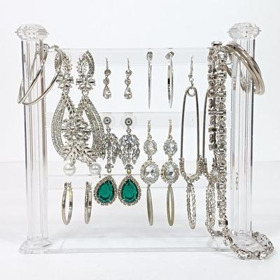 LOT 146: Silver-Tone Costume Jewelry