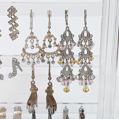 LOT 147: Vintage BSK Pink Rhinestone Bracelet, Hammered Silver-Tone Oval Earrings, Aurora Borealis Crystal Bead Necklace & More