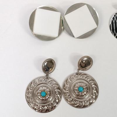 LOT 147: Vintage BSK Pink Rhinestone Bracelet, Hammered Silver-Tone Oval Earrings, Aurora Borealis Crystal Bead Necklace & More