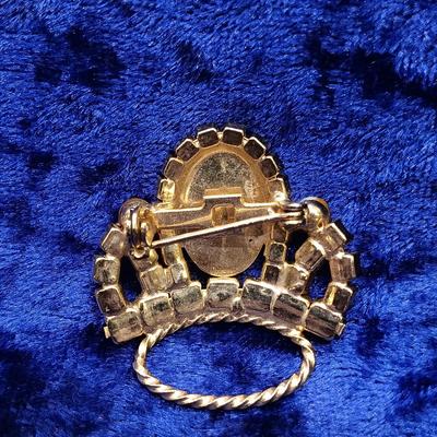 LOT 150: Antique Handpainted Porcelain Brooch, Artisan Brooch Pendant on Avon Chain & Vintage Costume Brooches