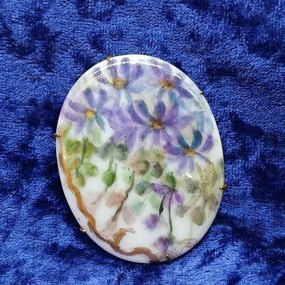 LOT 150: Antique Handpainted Porcelain Brooch, Artisan Brooch Pendant on Avon Chain & Vintage Costume Brooches