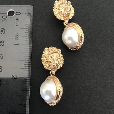 Sale Photo Thumbnail #211: Beautiful gold tone faux pearl lion earrings 
Please see attached photos