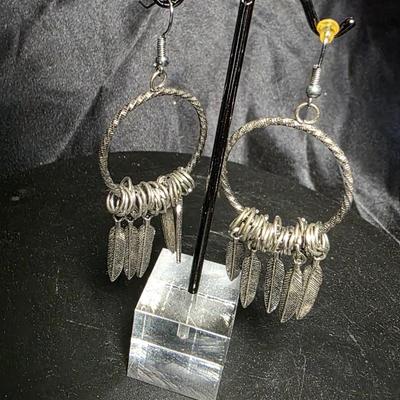 Vintage Silver-Tone Hoop Earrings with Feather Charms & Wire Wrap Accents