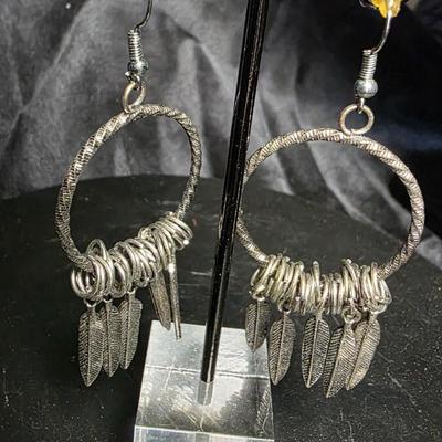 Vintage Silver-Tone Hoop Earrings with Feather Charms & Wire Wrap Accents