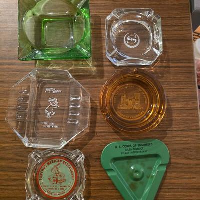 Ashtray lot