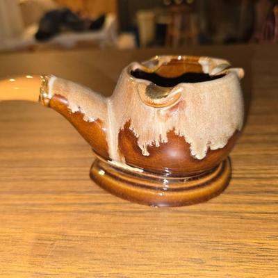 Pipe ashtray