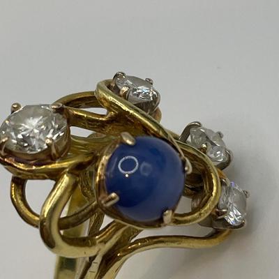 18k Linde Star Sapphire and Diamond ring