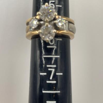 Super sparkly diamond and 14k ring