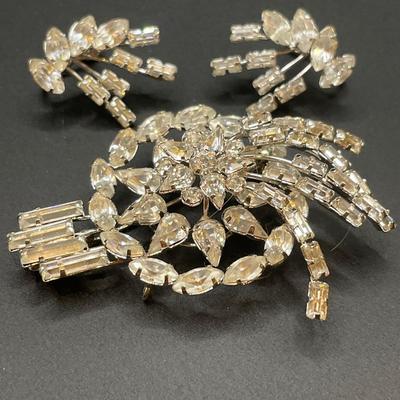 Vintage Starburst Sterling clear rhinestone brooch and clip on earrings