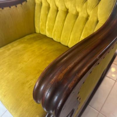 Upholstered Victorian-Style Rocking Armchair with Tufted Velvet Seat