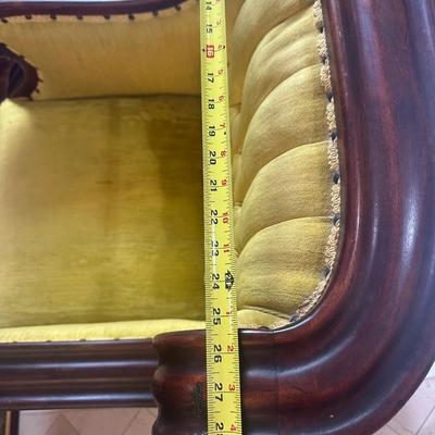 Upholstered Victorian-Style Rocking Armchair with Tufted Velvet Seat