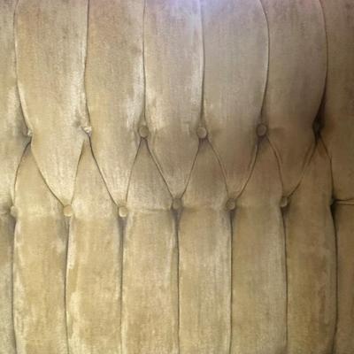 Upholstered Victorian-Style Rocking Armchair with Tufted Velvet Seat