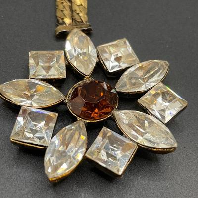 Vintage unique clip with rhinestones