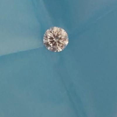 IGI CERTIFIED MOISSANITE 0.45 ct
