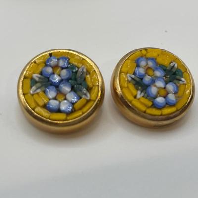 Vintage ITALY Micro Mosaic Round Gold Tone Brooch/Pin And earrings